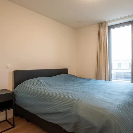 Apartmán Luxurious With 2 Bedrooms And Balcony *