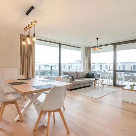 Appartement Luxurious With 2 Bedrooms And Balcony