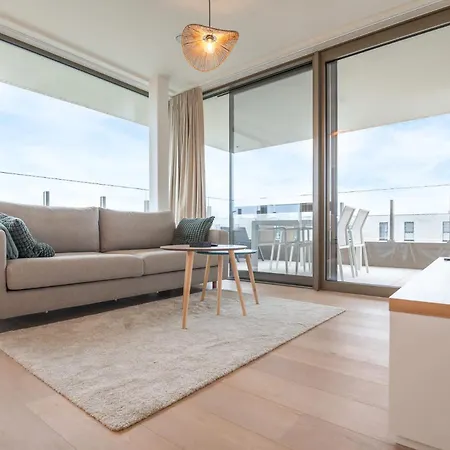 Luxurious With 2 Bedrooms And Balcony Ostend