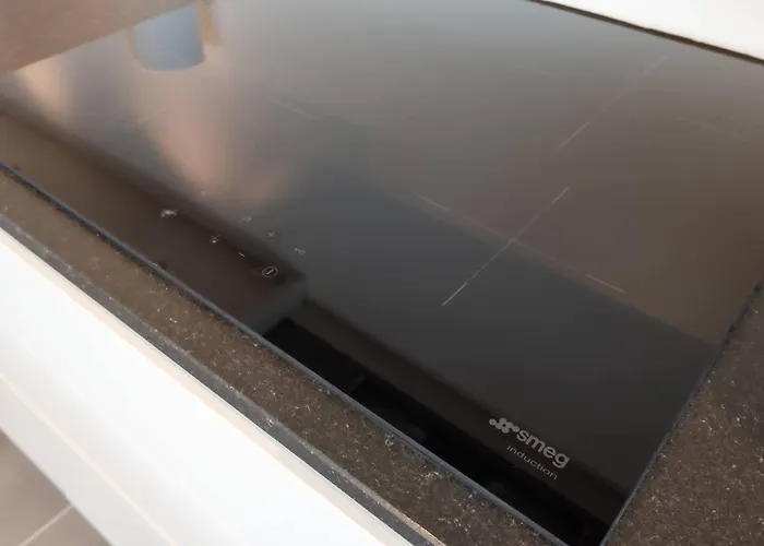 Luxurious With 2 Bedrooms And Balcony Διαμέρισμα