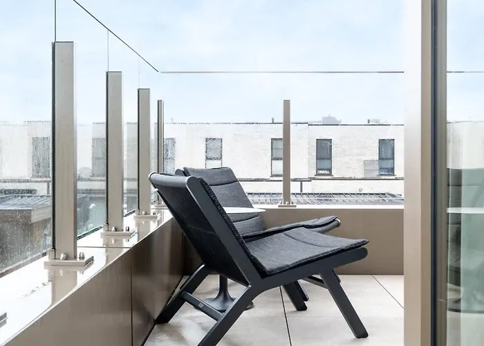 Luxurious With 2 Bedrooms And Balcony * Οστένδη