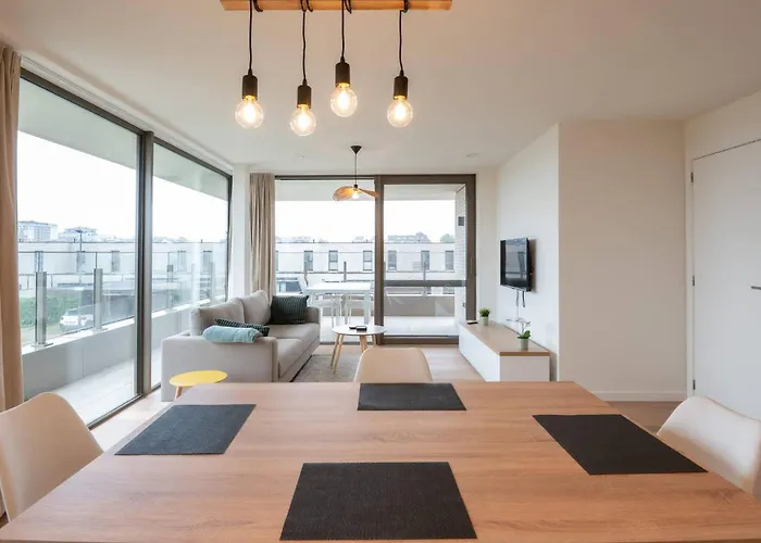 Apartment Luxurious With 2 Bedrooms And Balcony Ostende