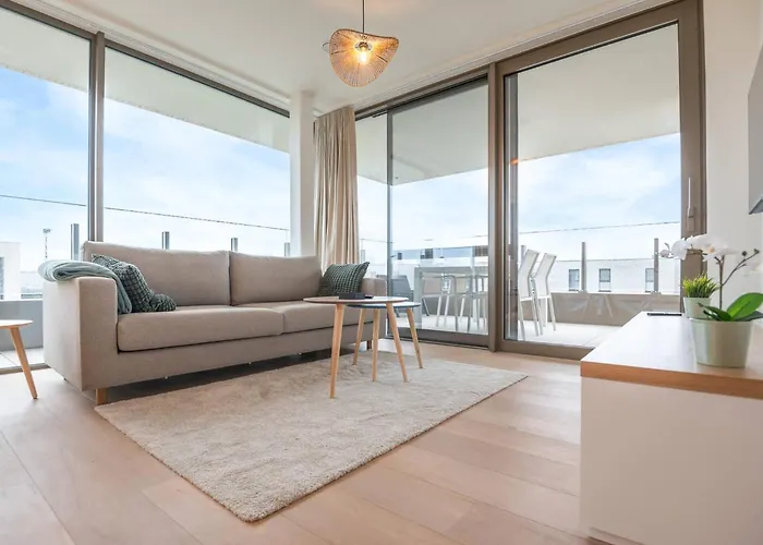Luxurious With 2 Bedrooms And Balcony Ostende